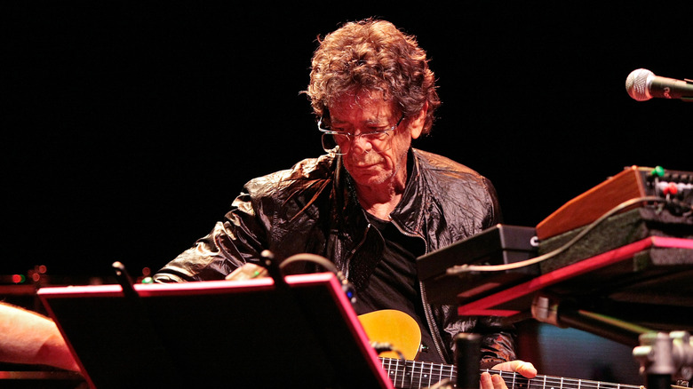 Lou Reed performs "Metal Machine Music" in London, 2010