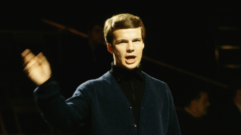 Bobby Vee performing on TV in the '60s