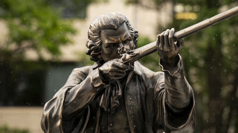 Revolutionary Soldier statue