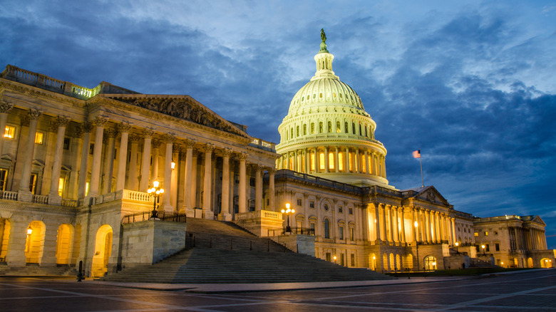 capitol building in washington dc