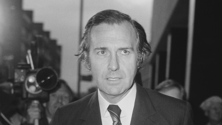 John Stonehouse leaving courthouse, 1976.