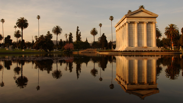 Crypt lake hollywood cemetery