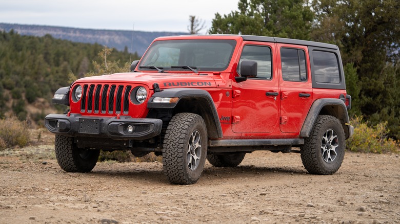 red jeep rubicon