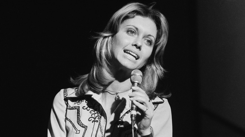 Olivia Newton-John singing on TV in the mid-1970s