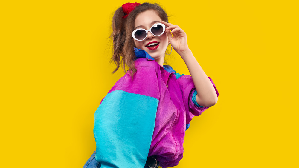 80s fashion with sunglasses