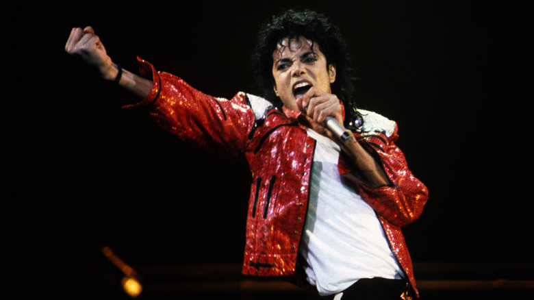 Michael Jackson singing and making fist