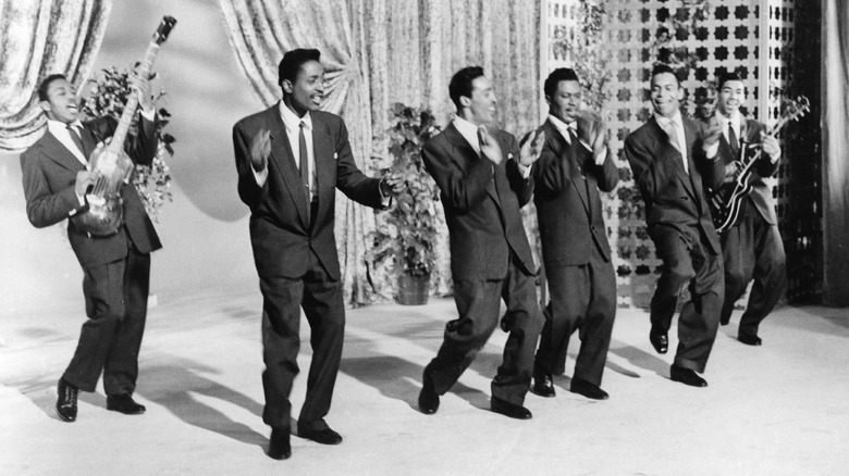 doo wop group the flamingos performing in 1959