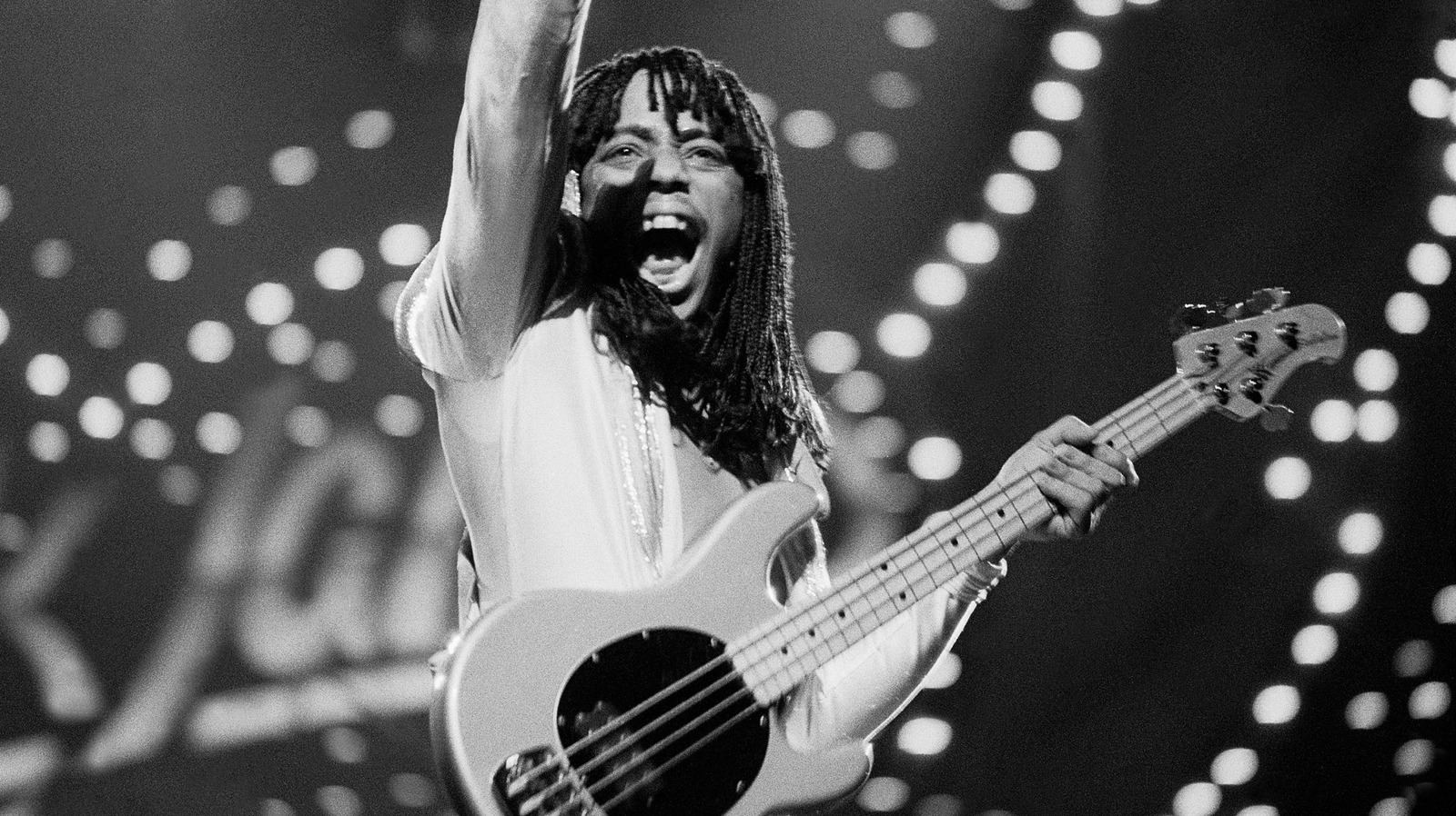 5 Popular Love Songs From The '70s That Have Nothing To Do With Love