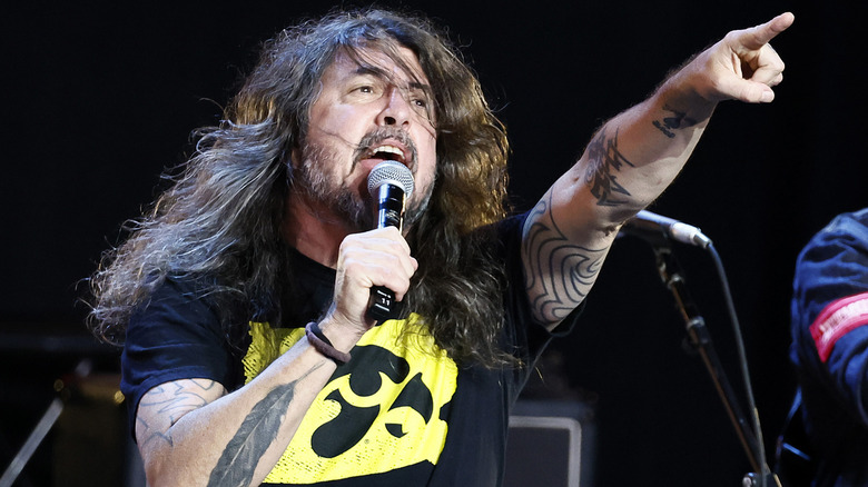 Dave Grohl singing with the Foo Fighters