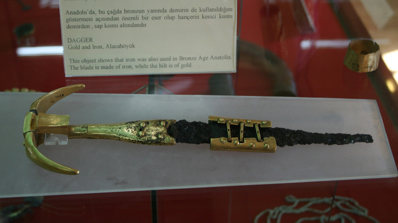Ancient Alacahoyuk meteorite dagger