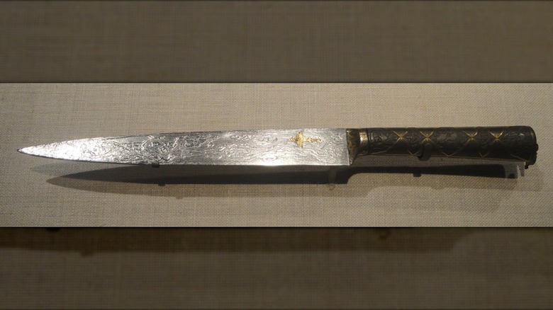 Jahangir's meteorite dagger