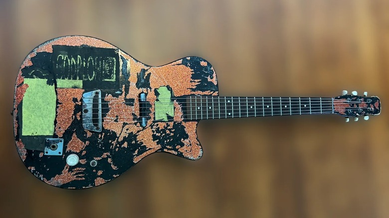 A Silvertone 1304/ Danelectro U1