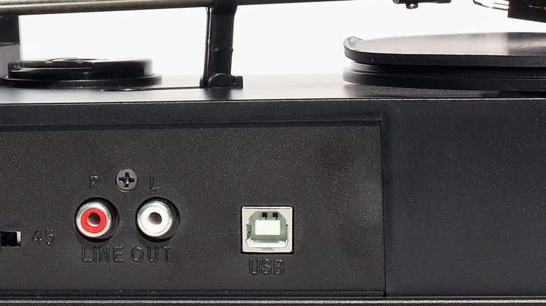 USB port on a turntable