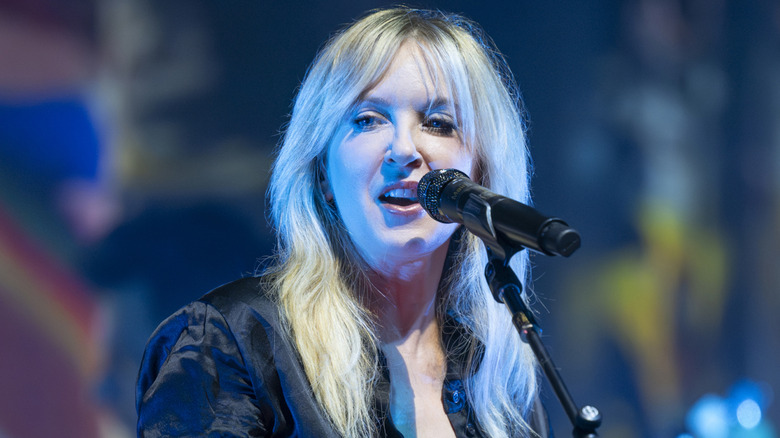 Liz Phair singing onstage