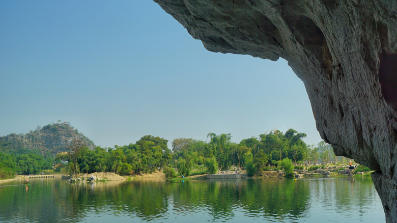 karst topography in Guangxi