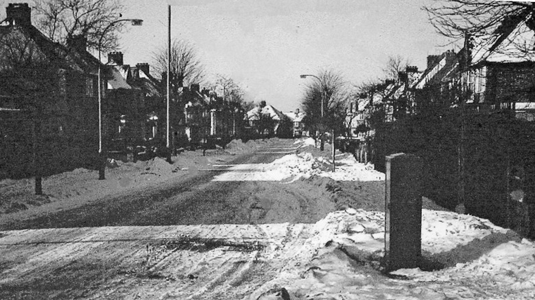 snow on a UK street during The Big Freeze 1963