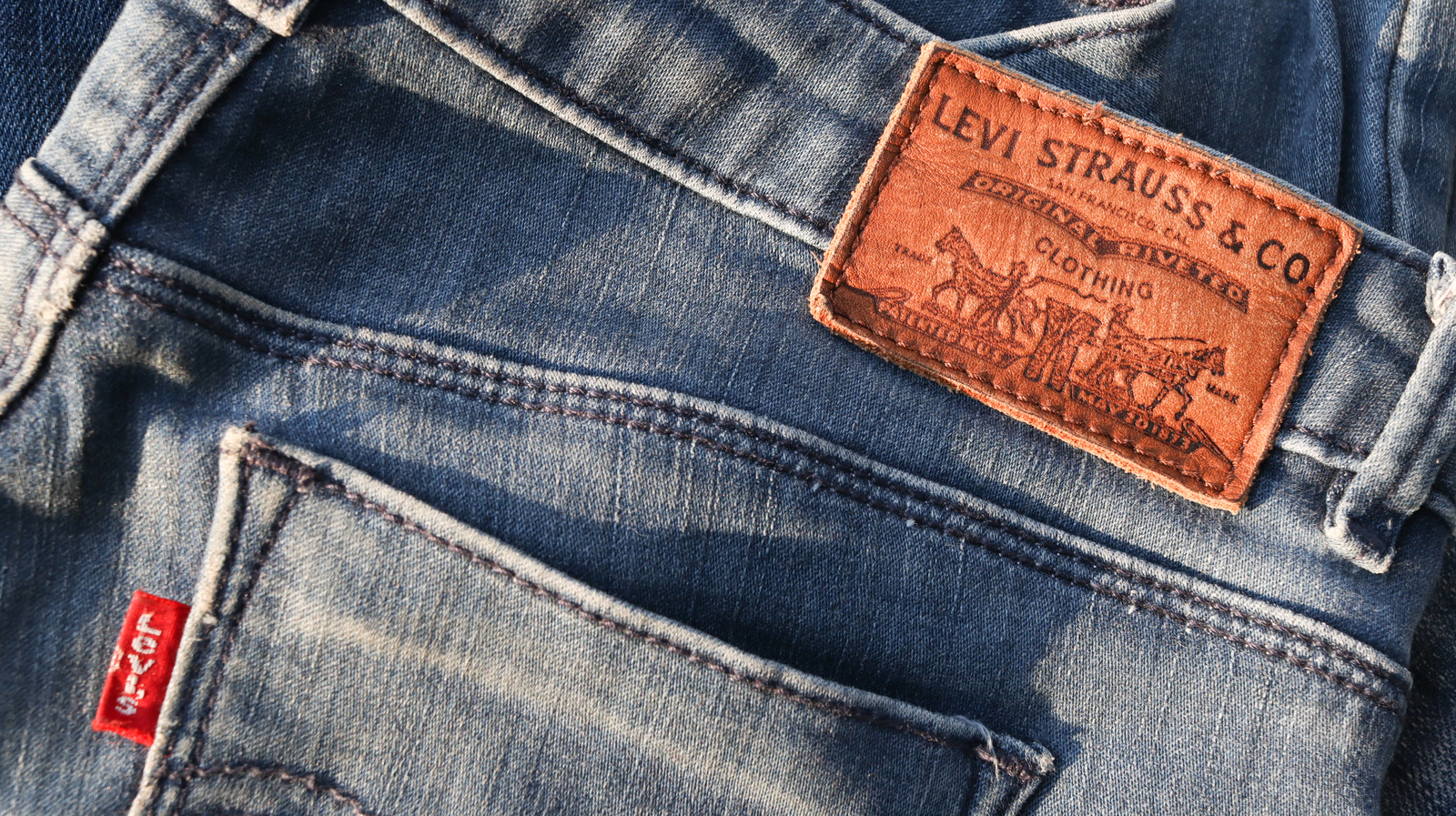 A Stylish Pair Of Levi's From The 1880s Fetched A Staggering Amount At  Auction