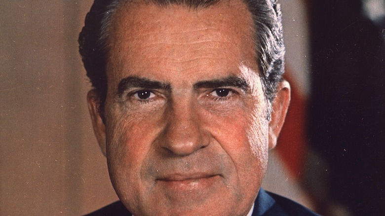 richard nixon smiling