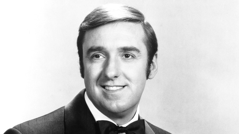 Jim Nabors smiling in bow tie