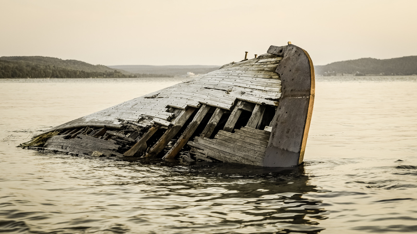 An Astonishing Number Of Ships Have Sunk In The Great Lakes