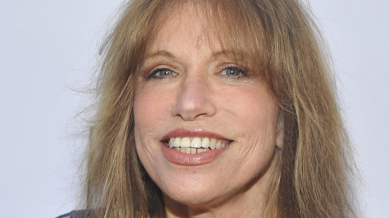 Carly Simon smiling