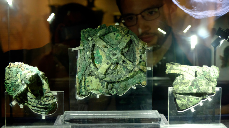 remains antikythera mechanism display