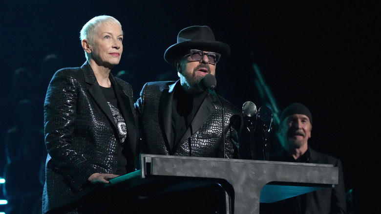 Eurythmics giving speech