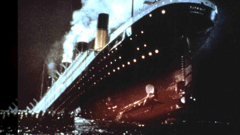 Titanic sinking