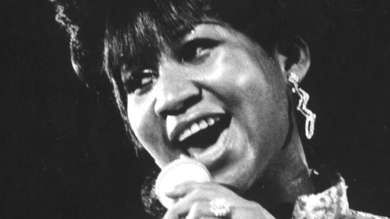 Aretha Franklin singing