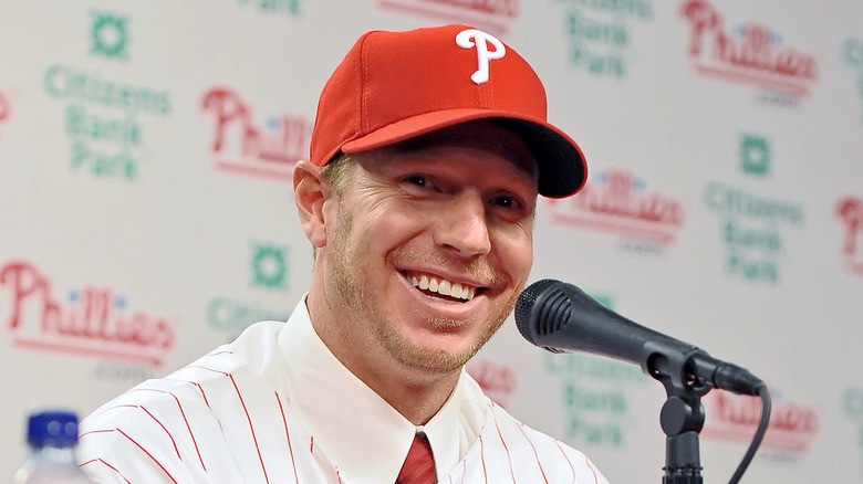 roy halladay smiling red phillies cap press conference