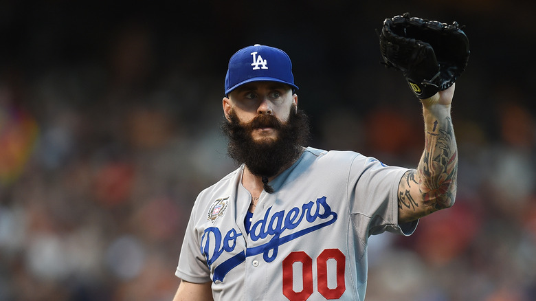 Brian Wilson playing baseball glove raised