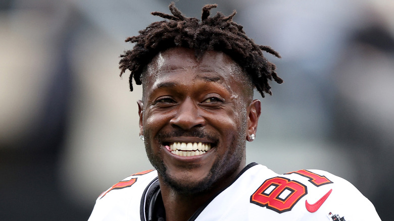 Antonio Brown warming up for his last pro game