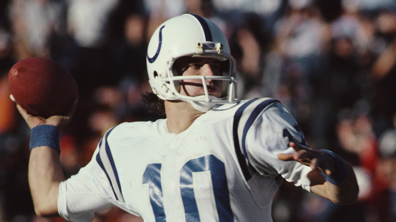 Art Schlichter throws a pass for Baltimore Colts
