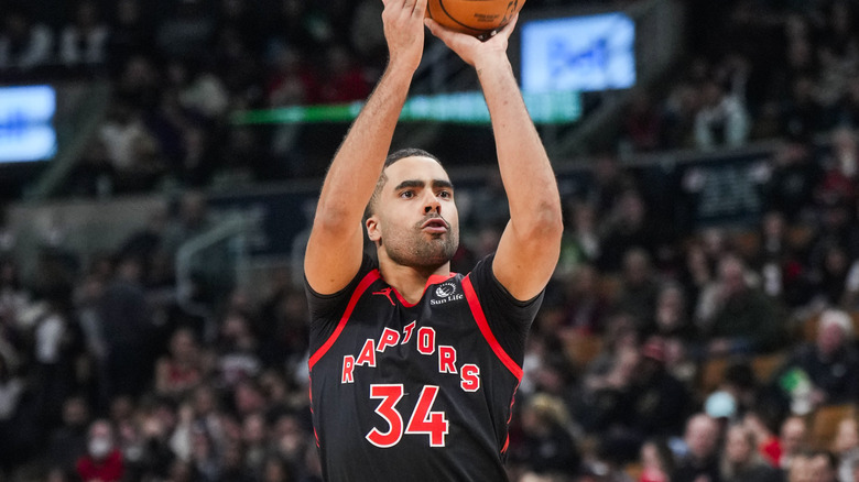 Jontay Porter takes shot for Raptors