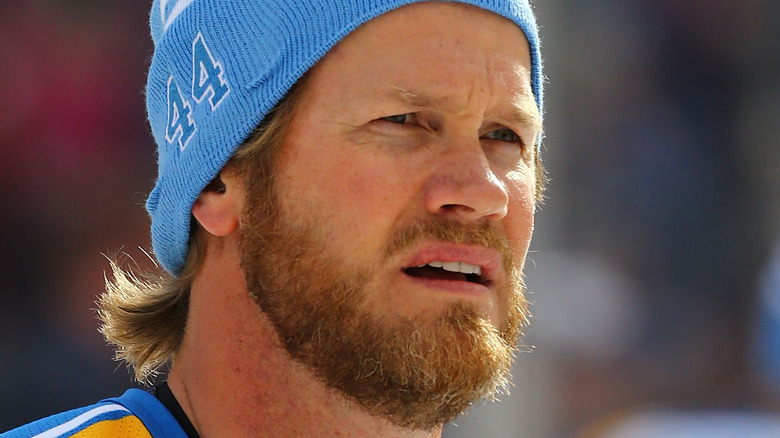 Chris Pronger wearing blue knit cap 