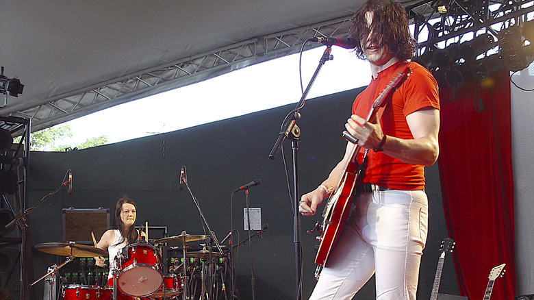 Jack White and Meg White performing on stage