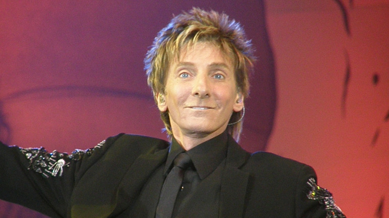 Barry Manilow Once Joked That This Peculiar '70s Jingle Was A 'Low Point' In His Career