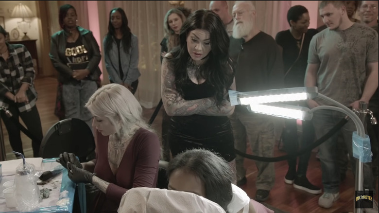 Ryan Ashely doing a tattoo on "Ink Master: Angels" 