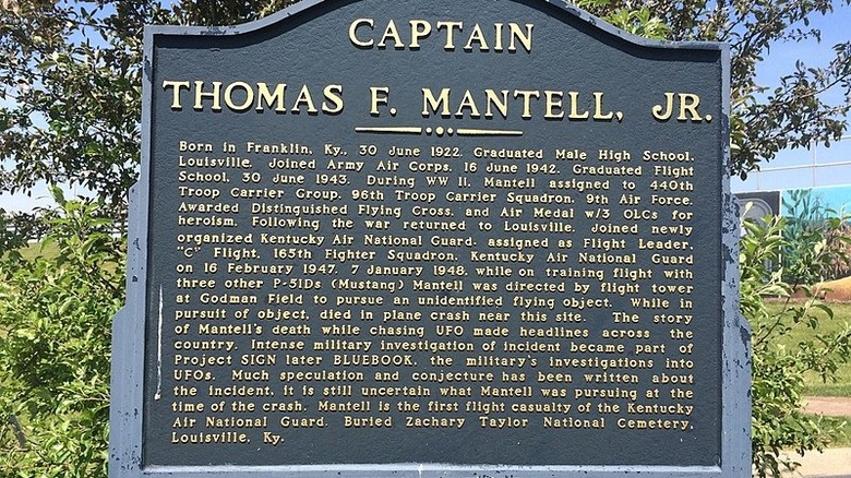Captain Thomas F Mantell, Jr. Marker in Franklin, KY about the crash of his aircraft and death in pursuit of a UFO in 1948.