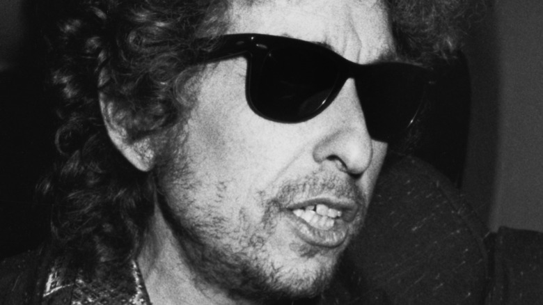 Bob Dylan in sunglasses