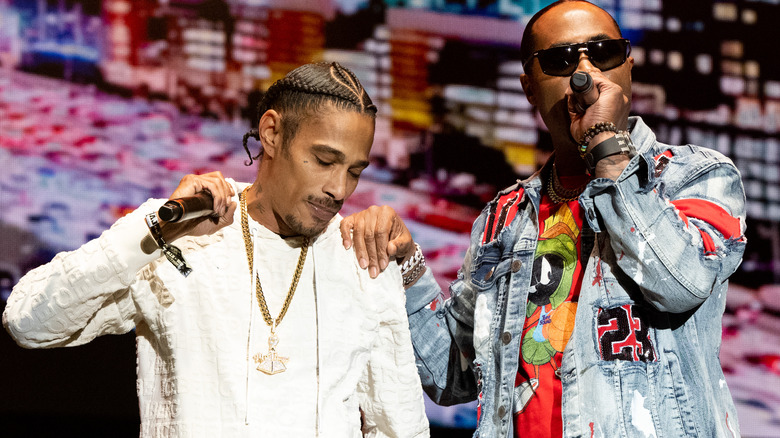 Bone Thugs-N-Harmony Layzie Flesh-N-Bone performing
