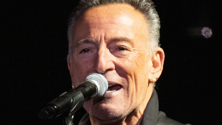Bruce Springsteen singing