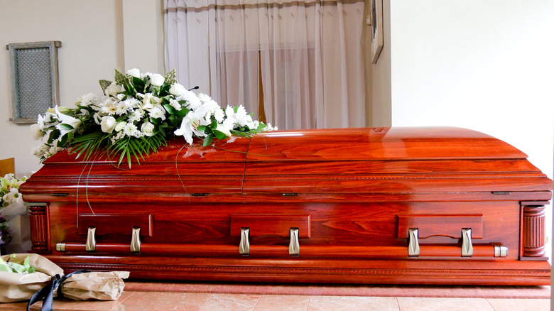 Casket 