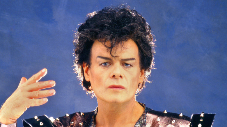 Gary Glitter makeup jazz hand