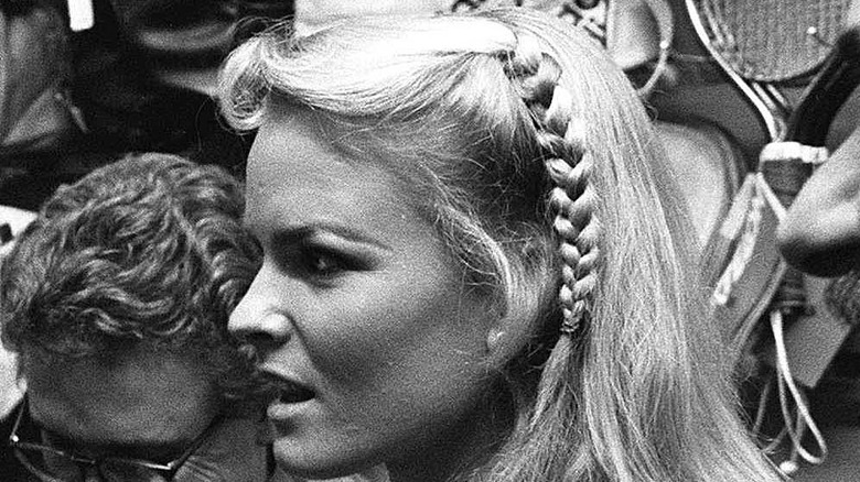 Nicole Brown Simpson looking ahead