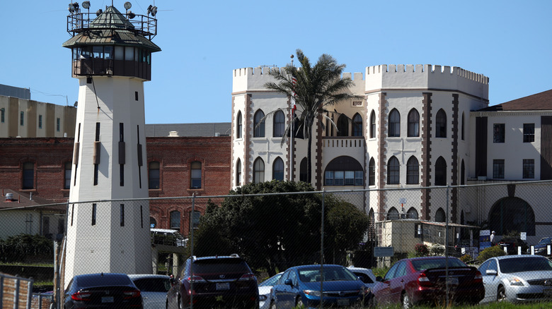 entrance to san quentin prison california