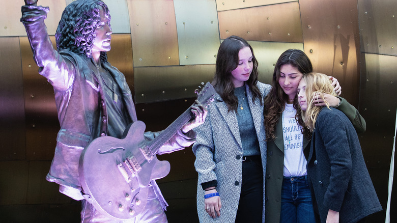 toni cornell and her siblings at an unveiling of chris cornell statue