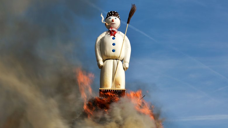 Exploding snowman