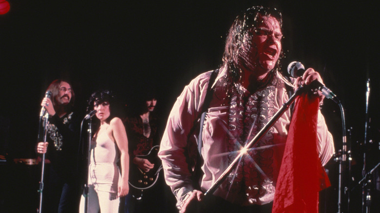 Meat Loaf belting on stage