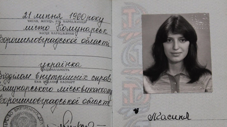 gasinskaya's soviet passport